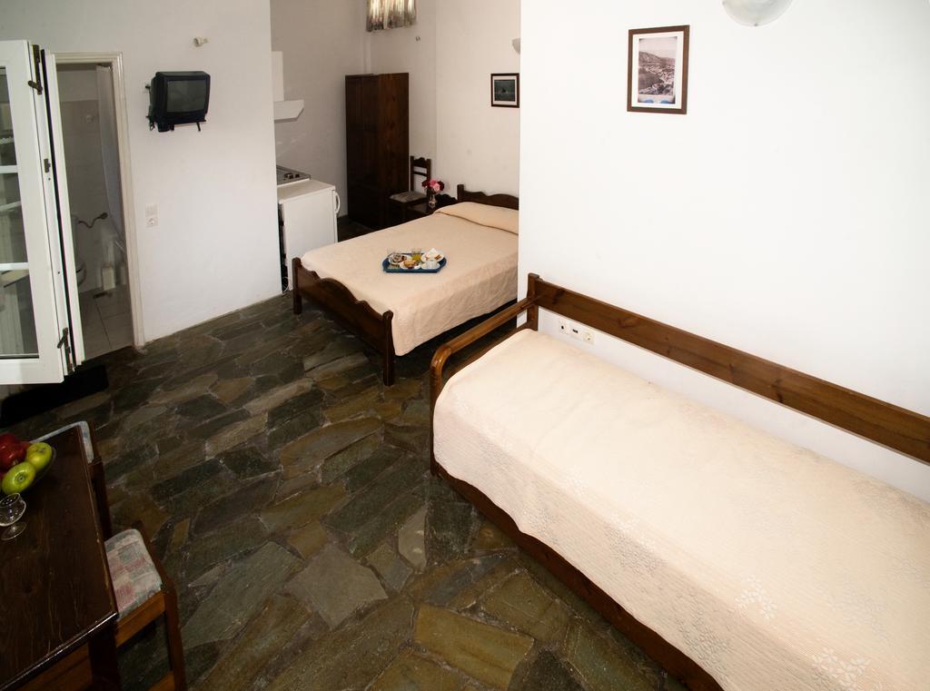 Aiolos Hotel Menites Экстерьер фото