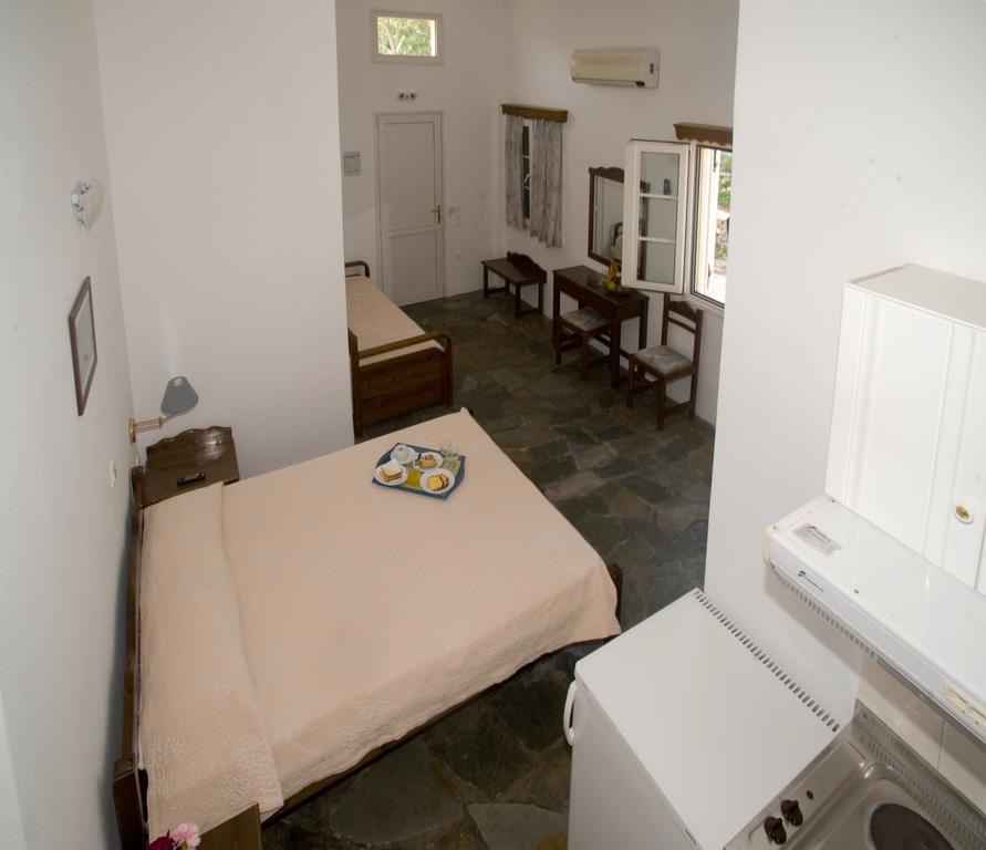 Aiolos Hotel Menites Экстерьер фото