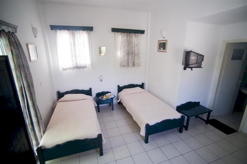 Aiolos Hotel Menites Экстерьер фото